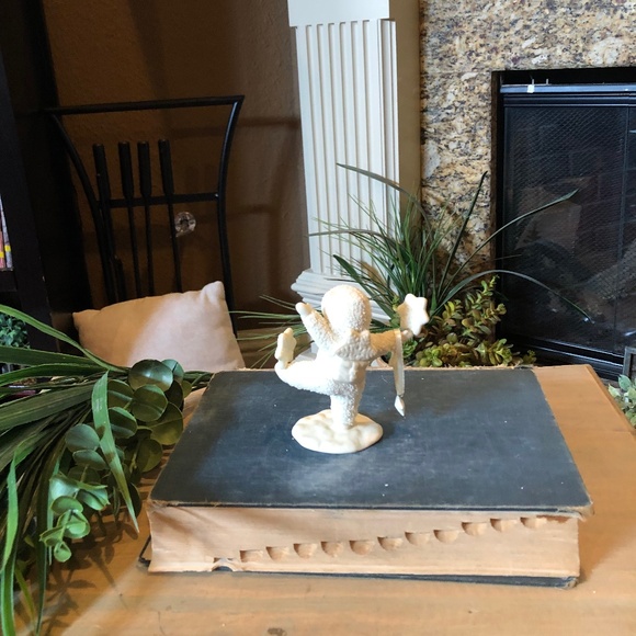 Dept 56 Snowbabies - "It's Snowing!" 1999 With Original Box  # 68821 - Picture 4 of 8